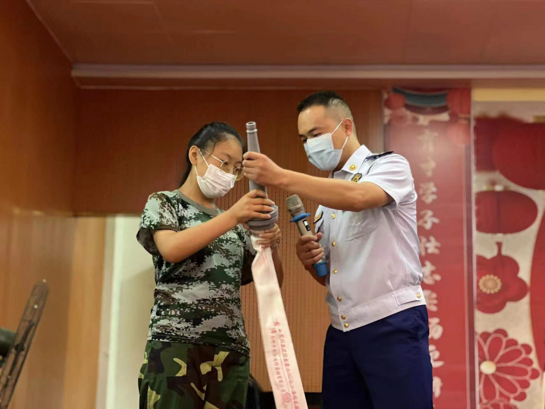 消防知识进军训 上好开学第一课(图11) 图片